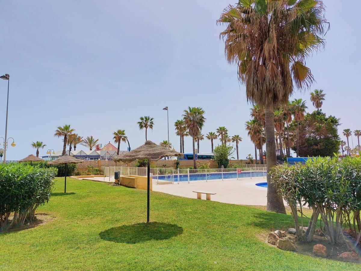 Nice And Cozy Studio At The Beachfront Benalmádena Esterno foto